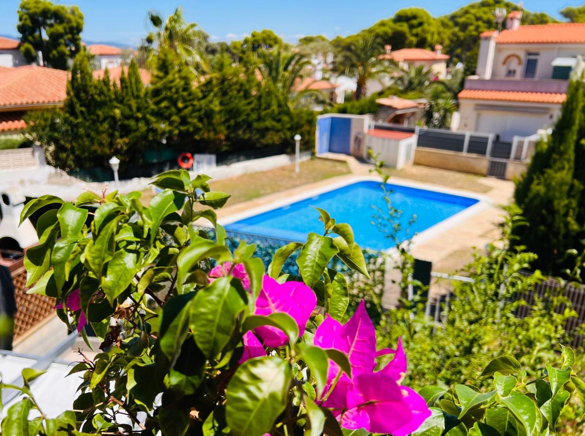 Holiday home Lovely House Near To The Beach With Pool